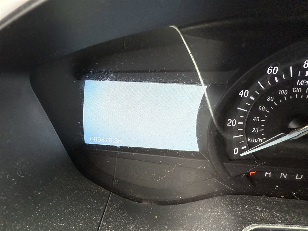 2016 Ford Fusion SE photo 2
