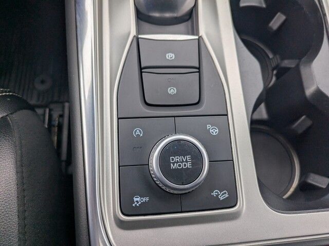2020 Ford Explorer ST photo 24