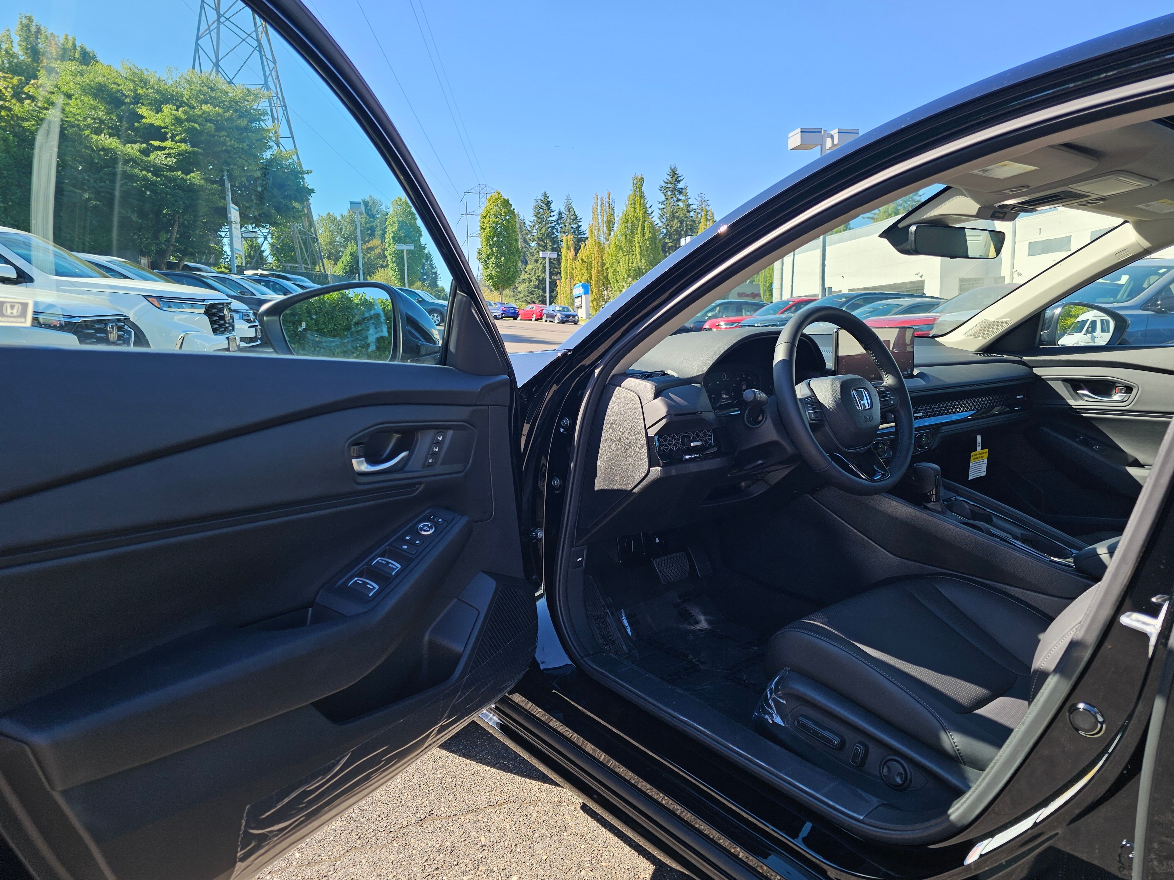 2025 Honda Accord Hybrid EX-L photo 6