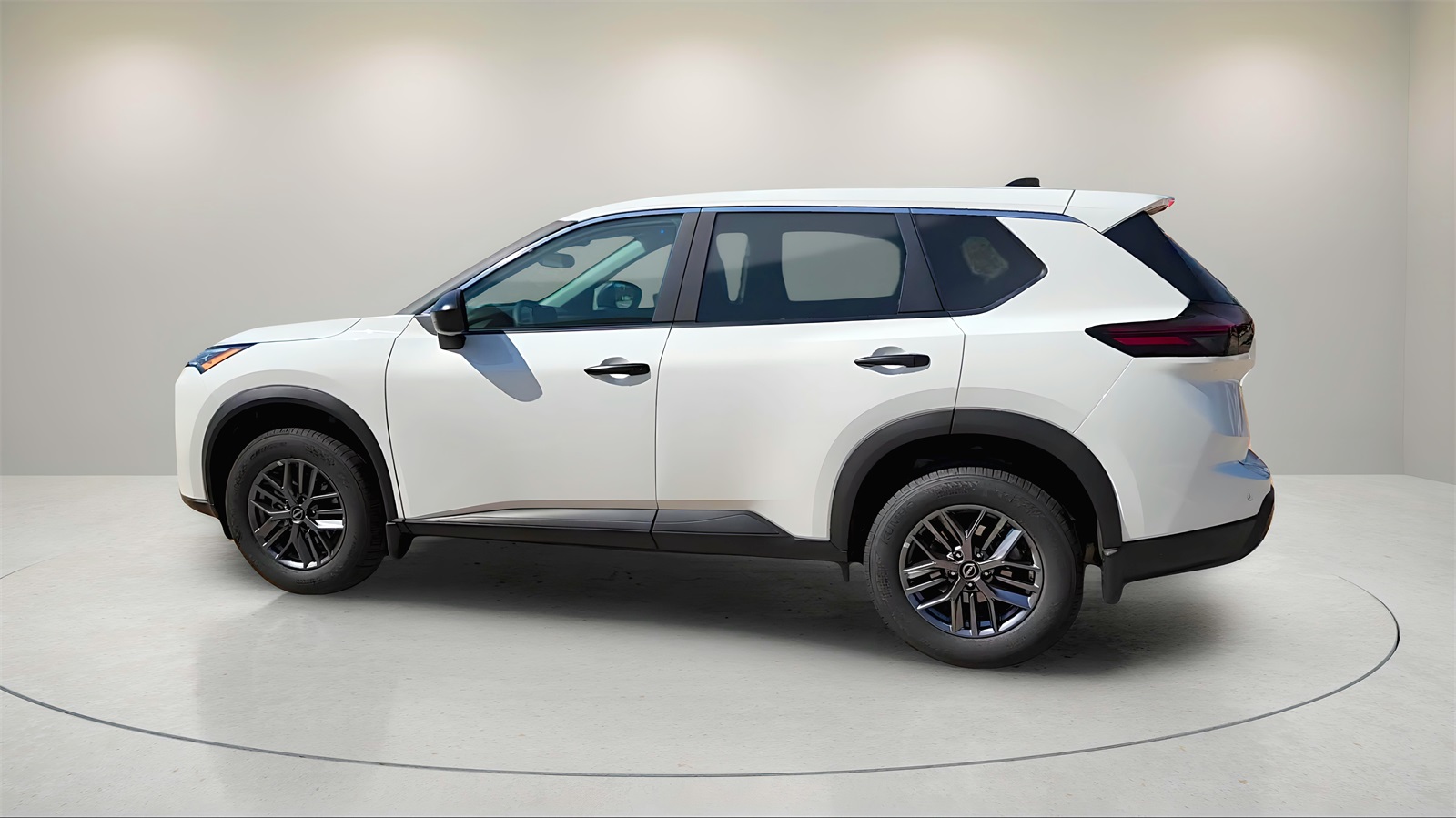 2025 Nissan Rogue S photo 4