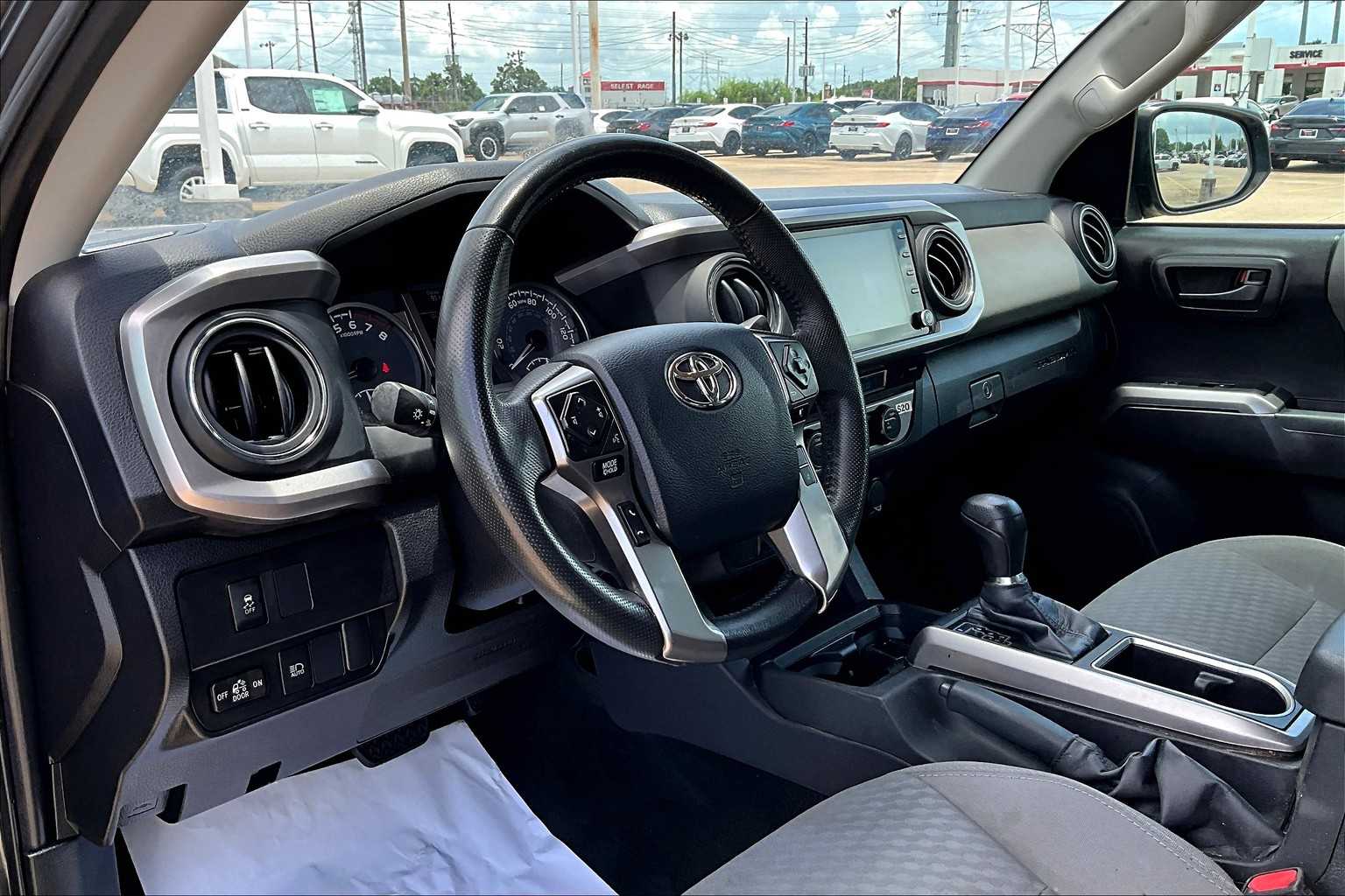2023 Toyota Tacoma SR5 Double Cab V6 photo 17