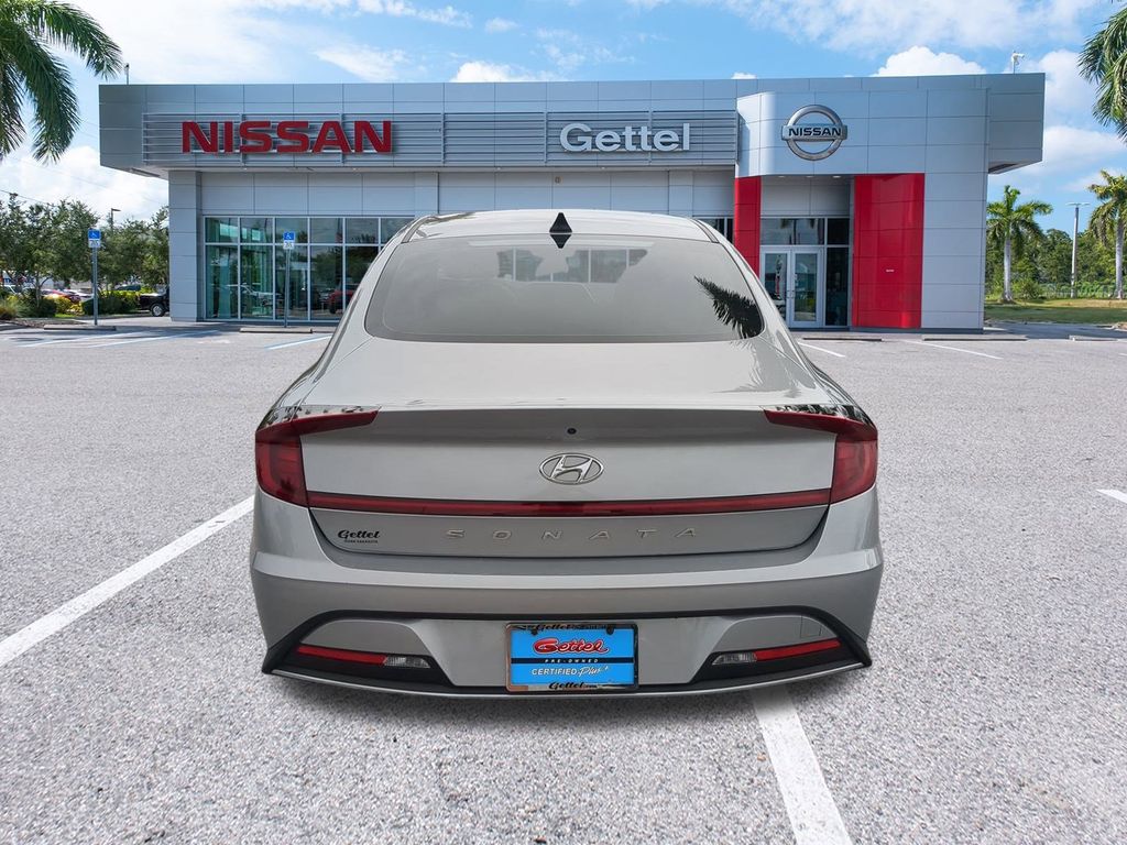 2023 Hyundai Sonata SE photo 4
