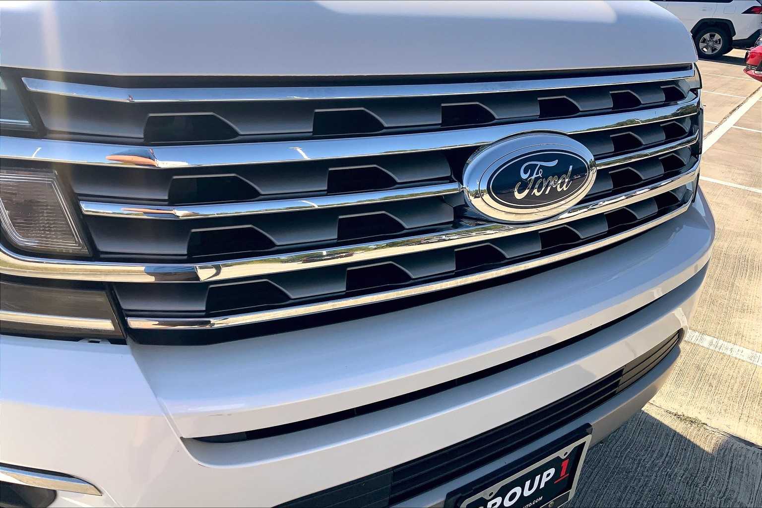 2019 Ford Expedition Limited photo 23