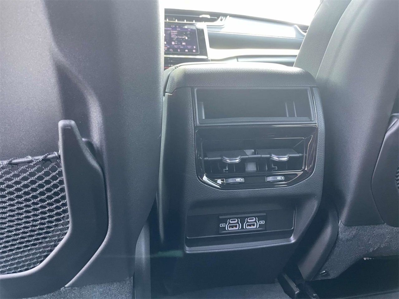 2025 Jeep Grand Cherokee Laredo photo 16
