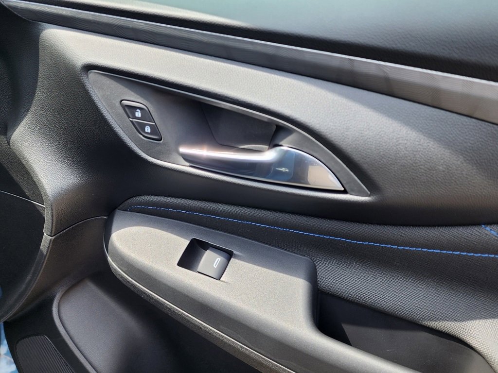 2025 Buick Envista ST photo 31