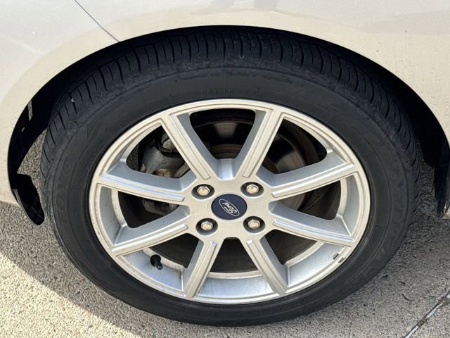 2019 Ford Fiesta SE photo 26