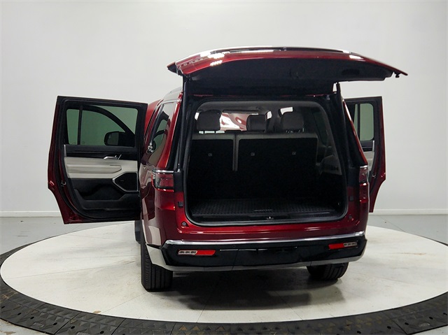 2024 Jeep Wagoneer Base photo 14