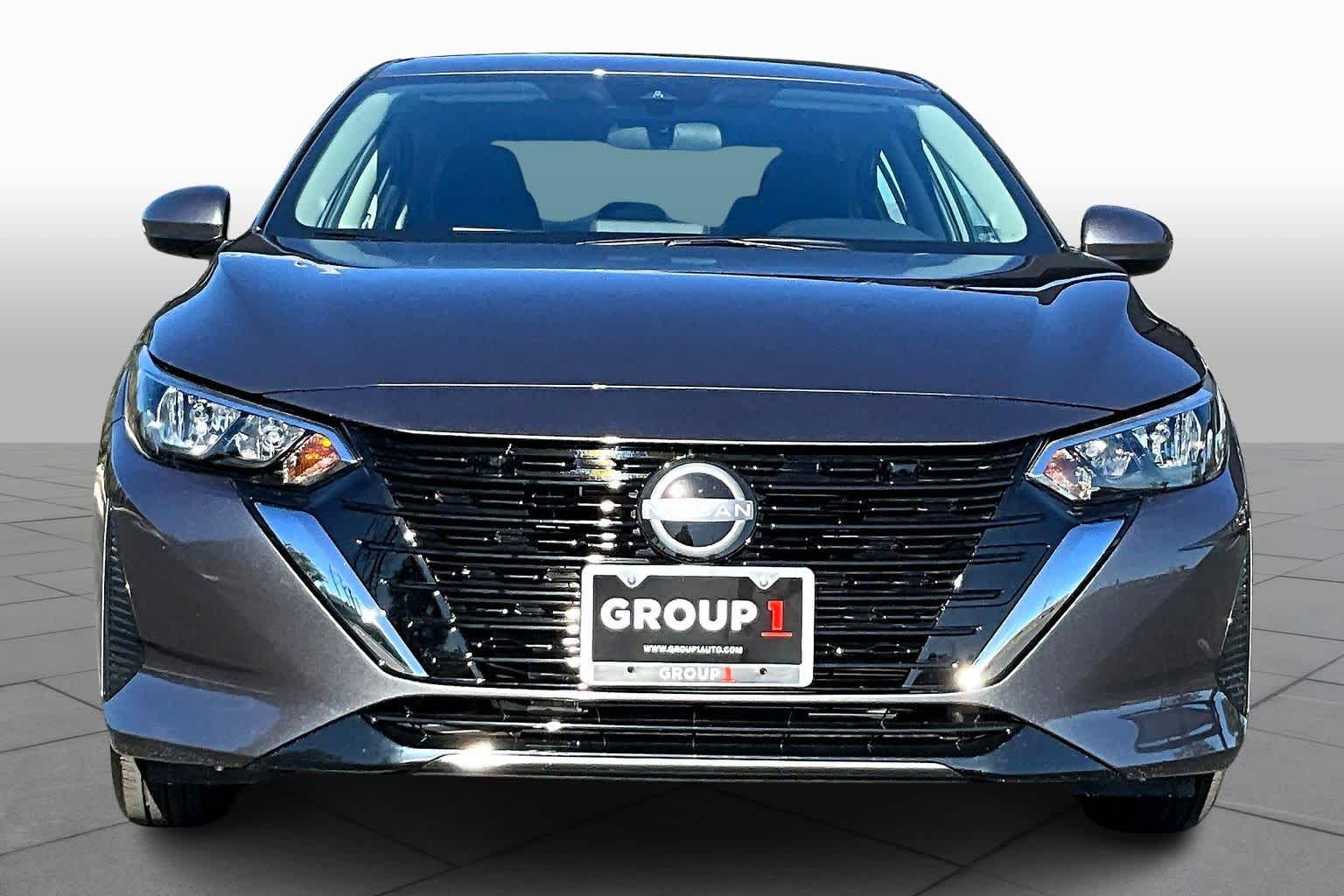 2025 Nissan Sentra SV photo 3