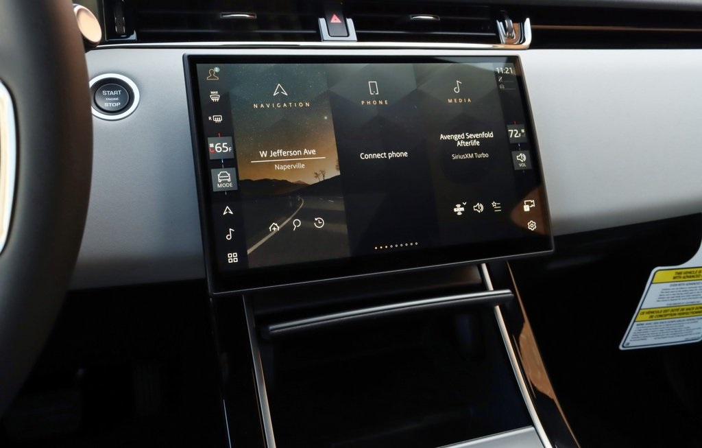 2026 LAND ROVER RANGE ROVER EVOQUE - Image 18