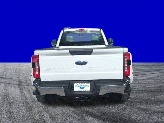 2026 Ford F-450 photo 5