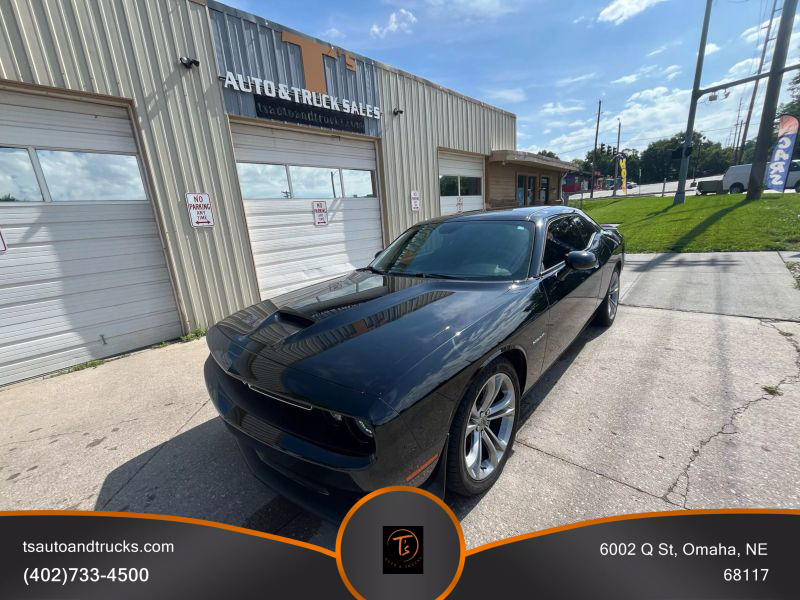 2020 Dodge Challenger R/T photo 2