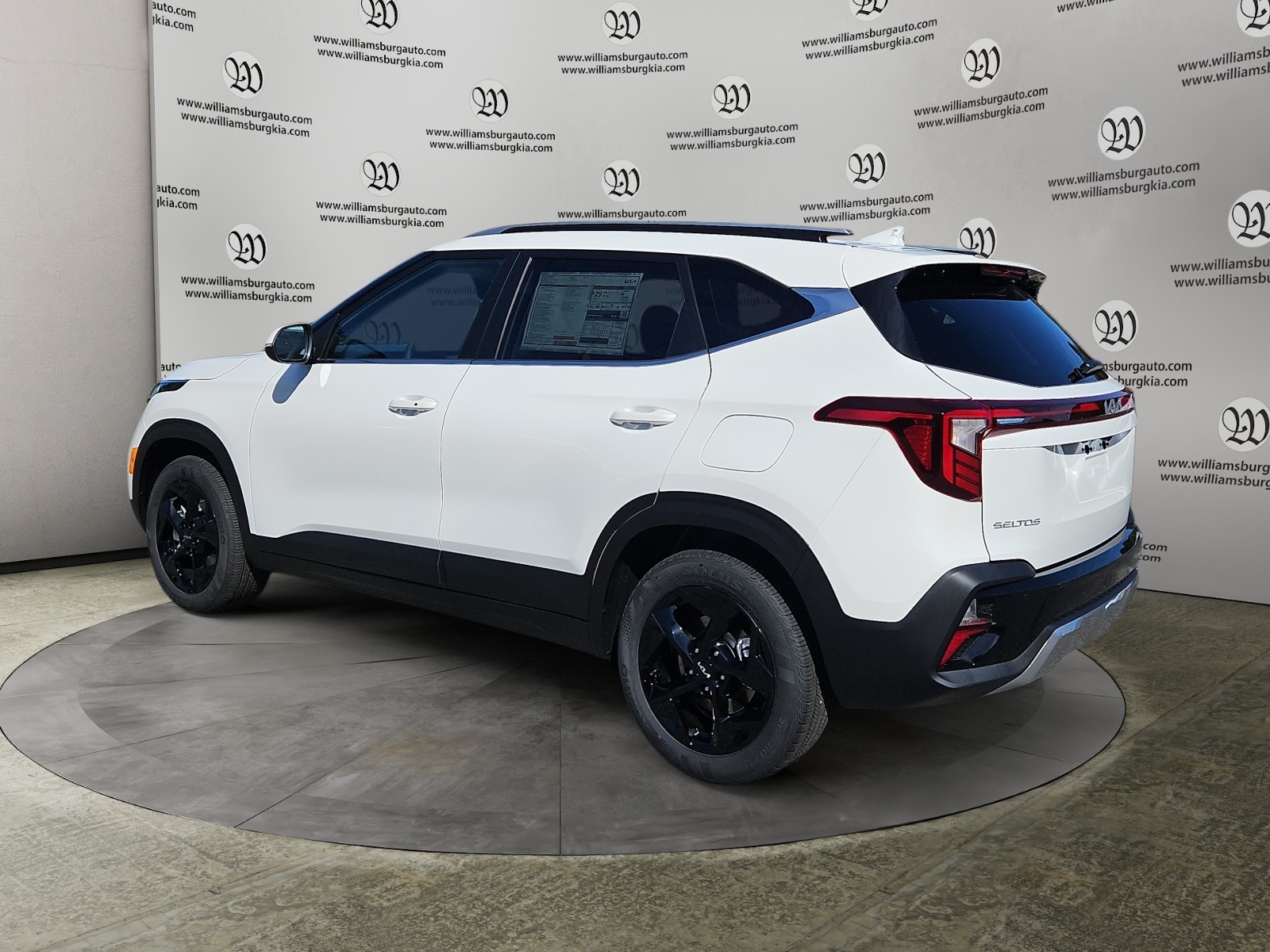 2026 Kia Seltos EX photo 3