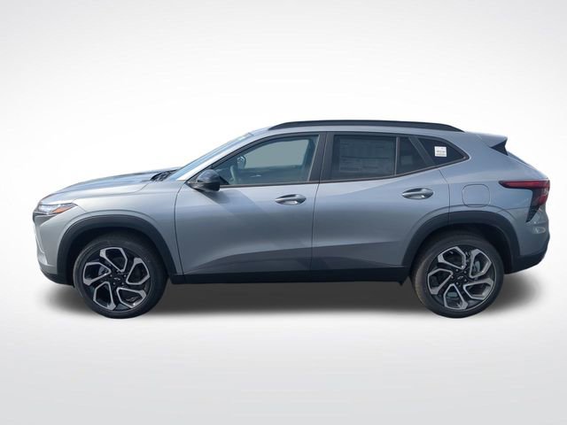 2025 Chevrolet Trax photo 2