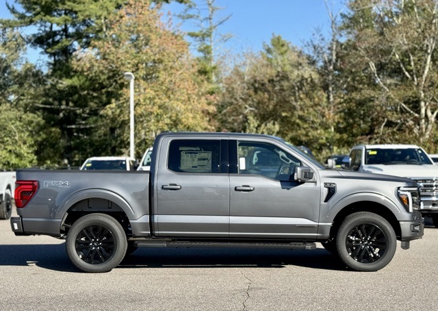 2025 Ford F-150 Lariat photo 3