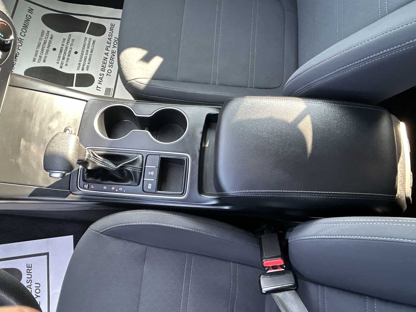 2019 Kia Sorento LX photo 18