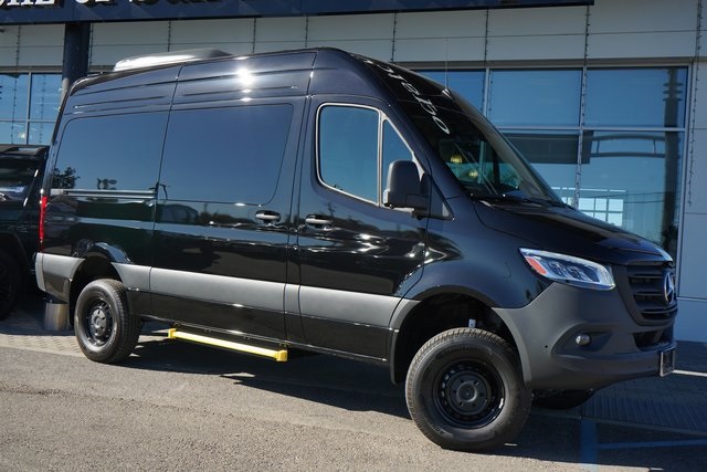 2026 Mercedes-Benz Sprinter Passenger Van Base's photo