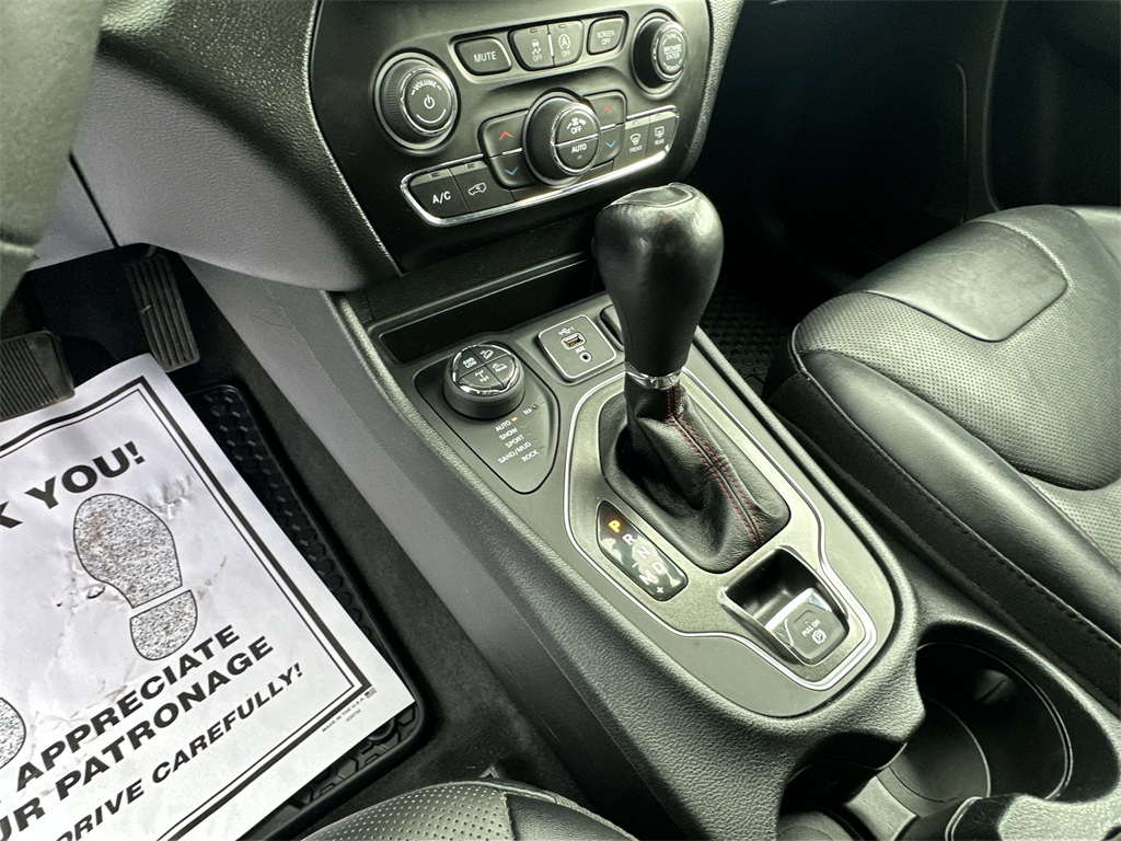 2022 JEEP CHEROKEE - Image 14