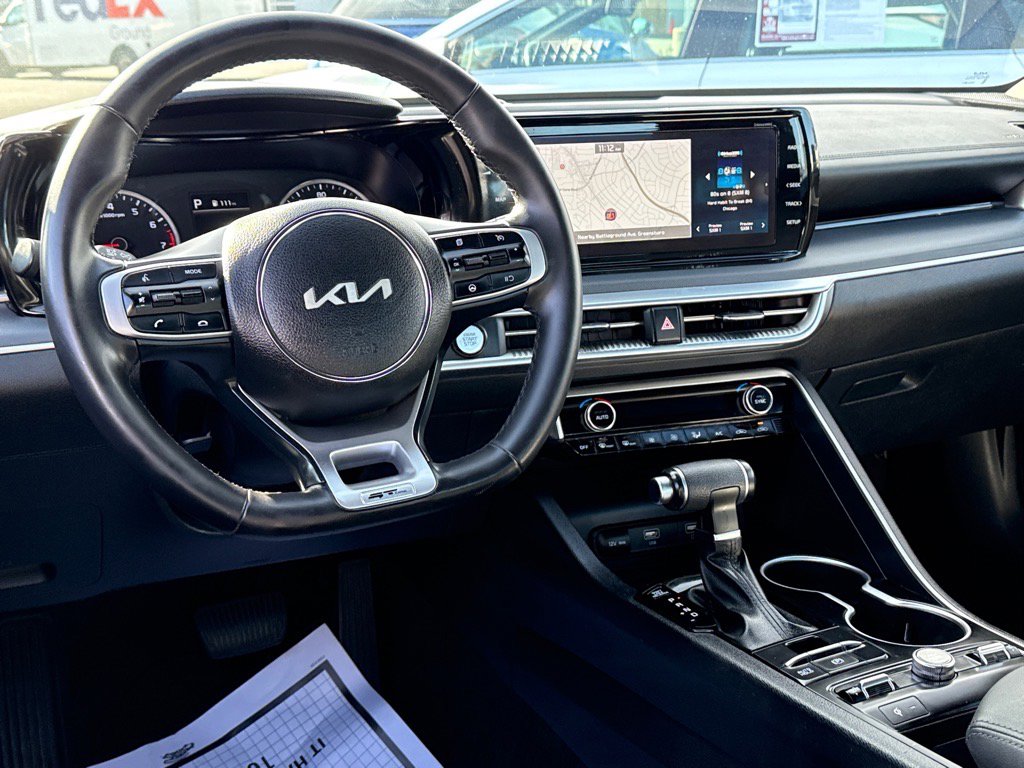 2024 Kia K5 GT-Line photo 4