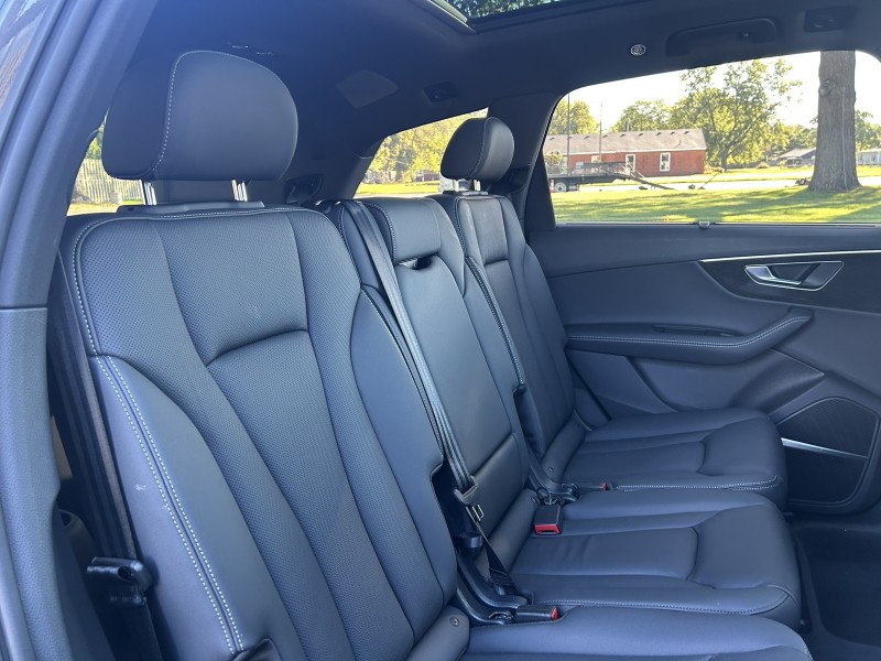 2025 Audi Q7 Premium Plus photo 25