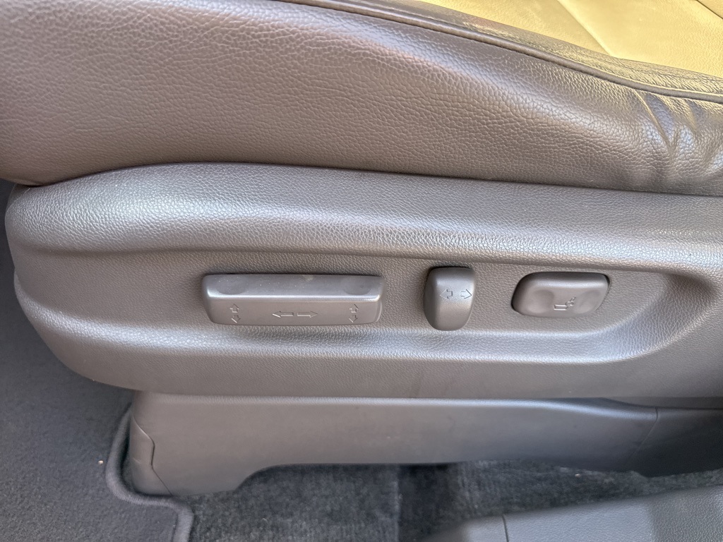 2016 Honda Odyssey Touring Elite photo 22