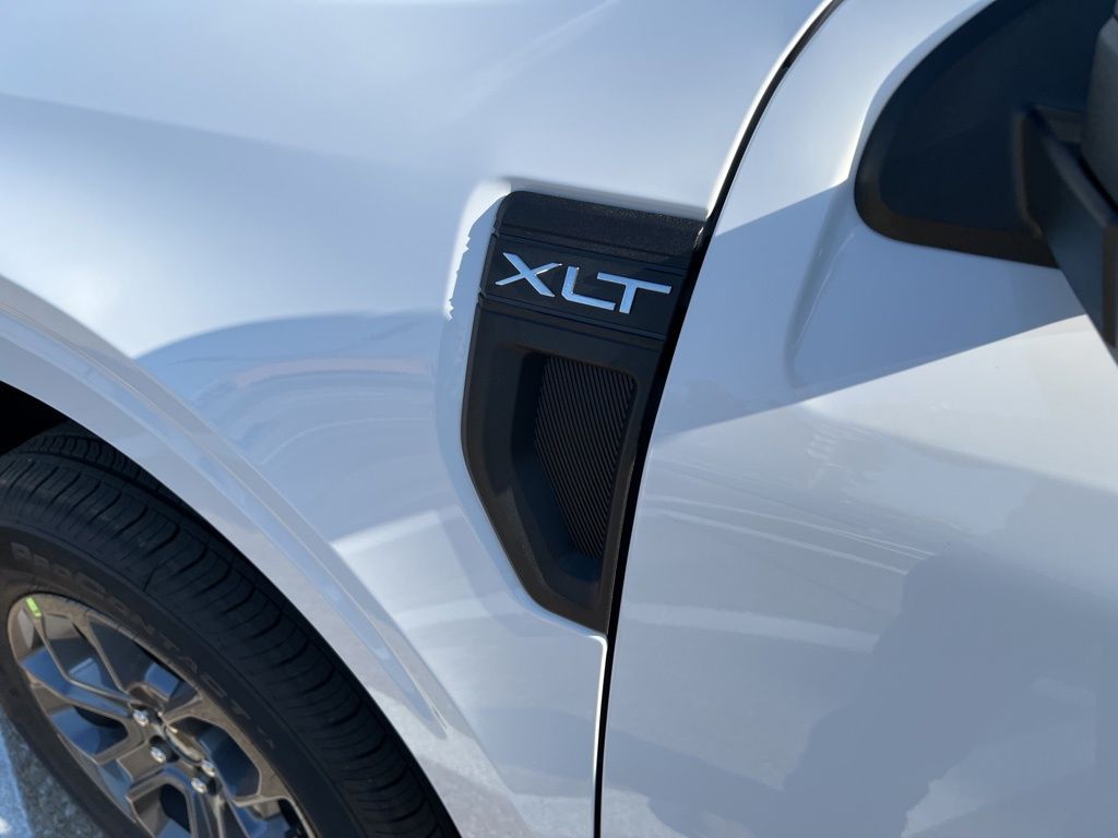 2025 Ford Maverick XLT photo 35