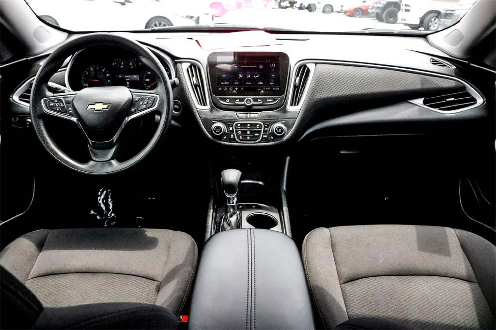 2025 Chevrolet Malibu 1LT photo 29