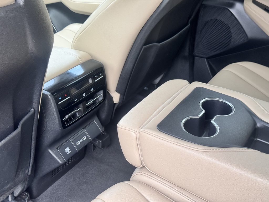 2023 Acura MDX SH-AWD photo 20