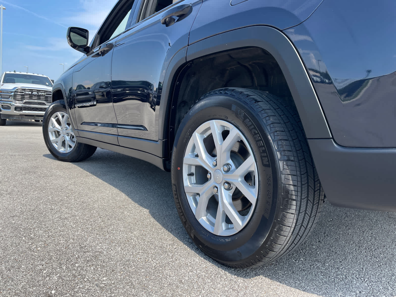 2023 Jeep Grand Cherokee Limited photo 6