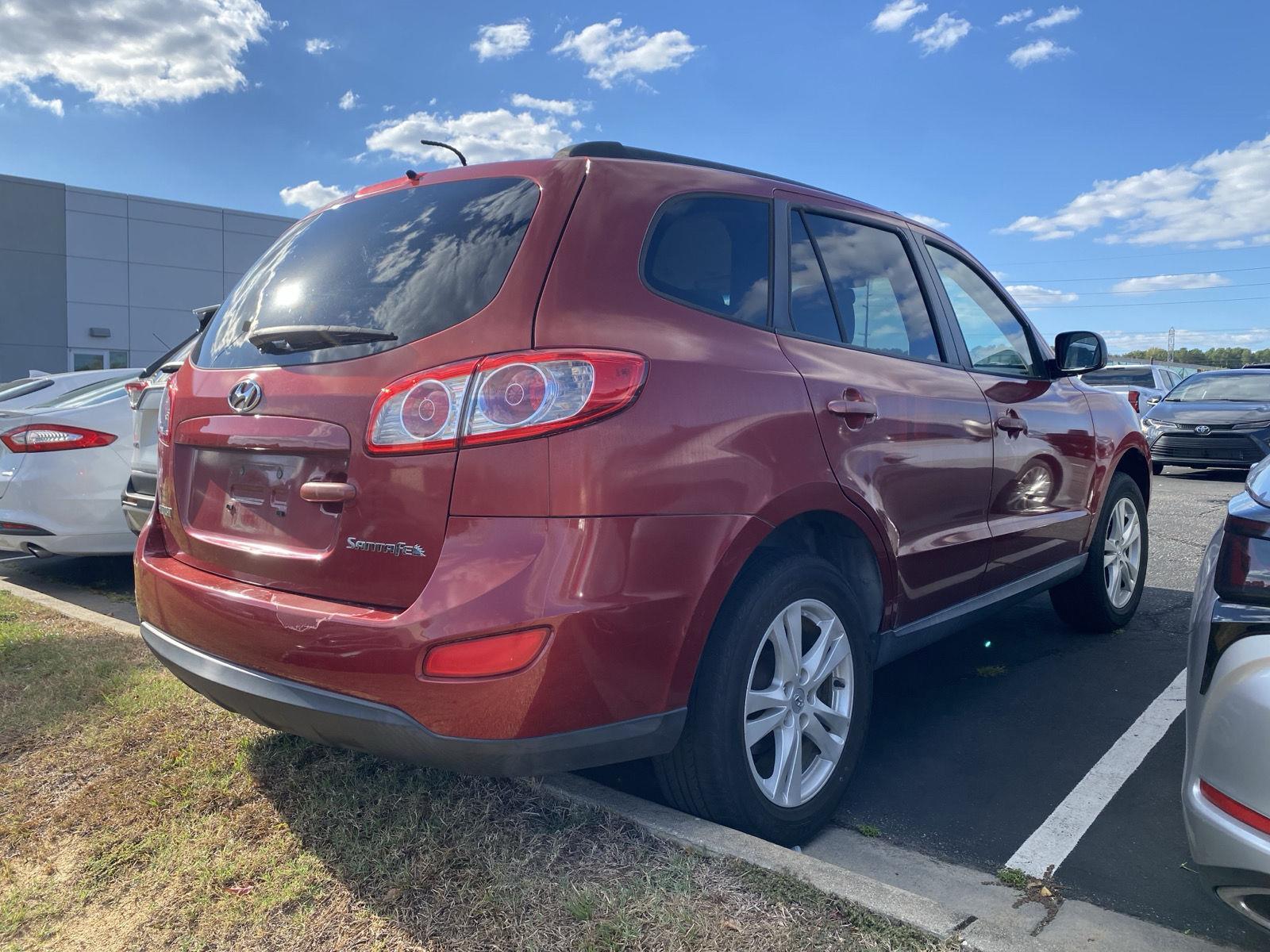 2010 Hyundai Santa Fe GLS photo 3