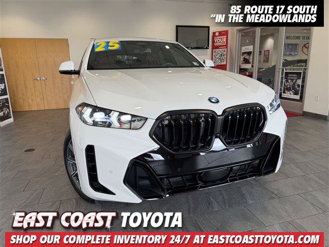 2025 BMW X6 40i's photo