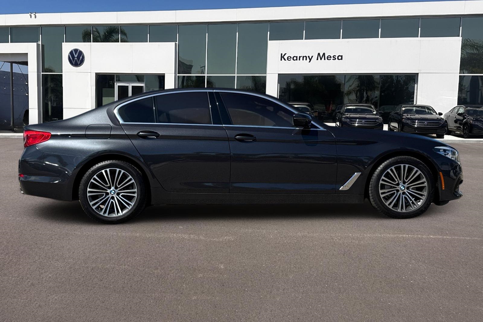 2019 Bmw 540i Sedan photo 3