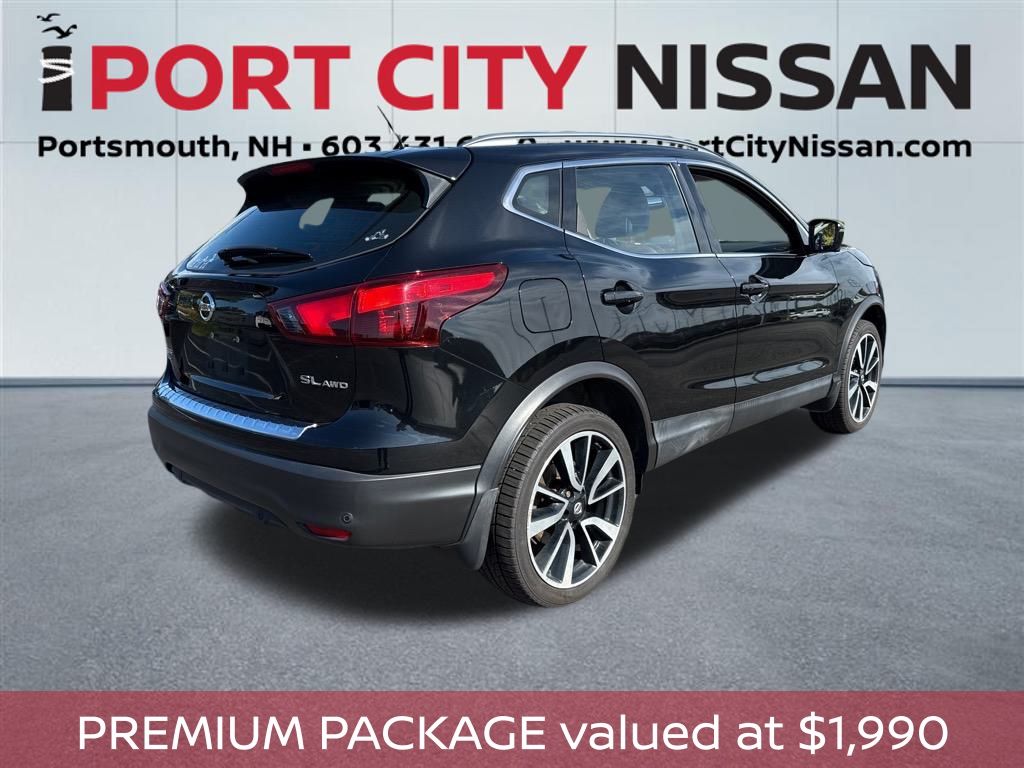 2019 Nissan Rogue Sport SL photo 2