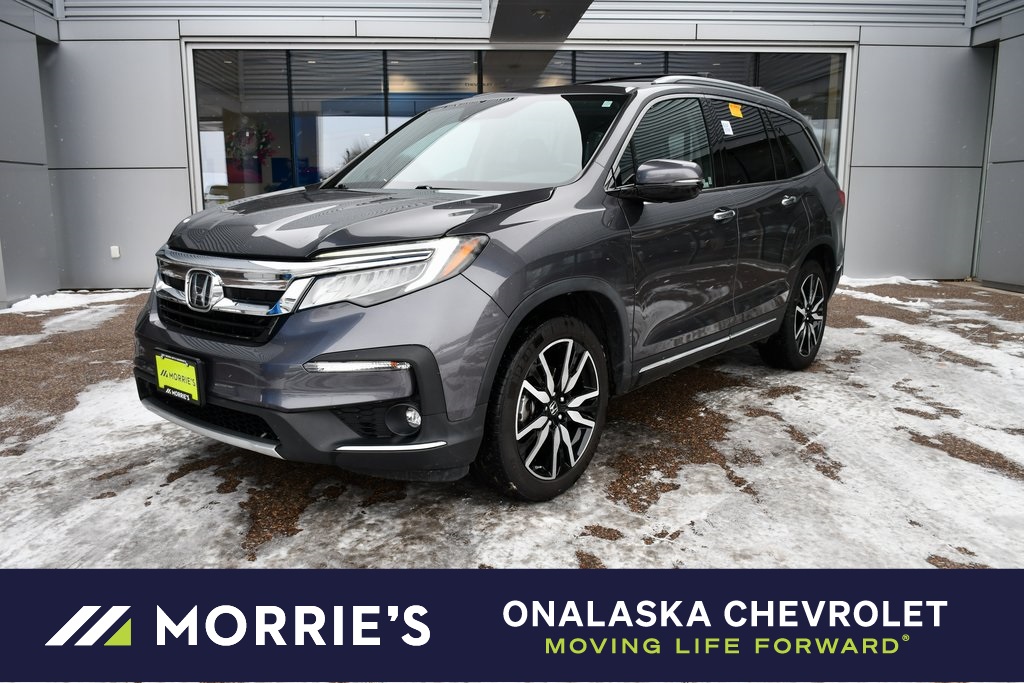 2019 Honda Pilot Elite's photo