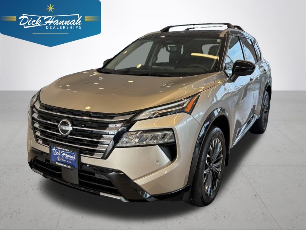 2026 Nissan Rogue Platinum's photo