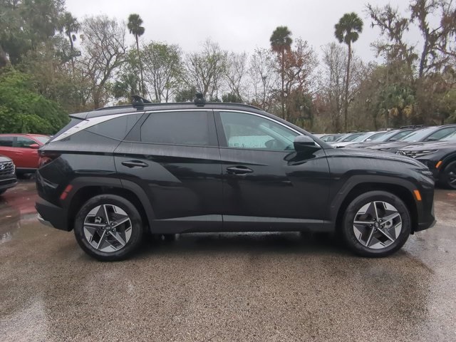 2025 Hyundai Tucson SEL photo 3
