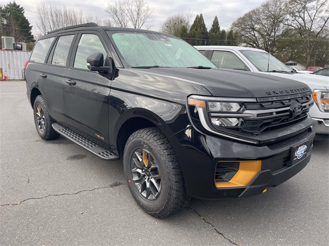 2025 Ford Expedition Tremor's photo