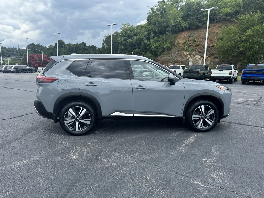 2023 Nissan Rogue Platinum photo 8