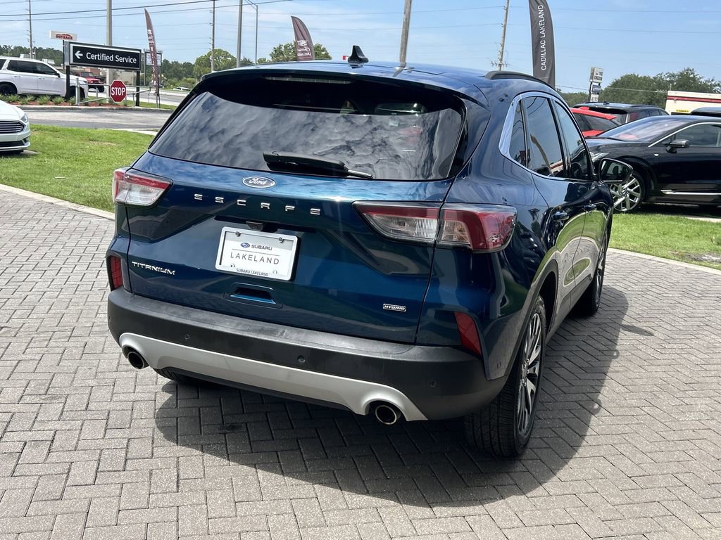 2020 Ford Escape Titanium Hybrid photo 6