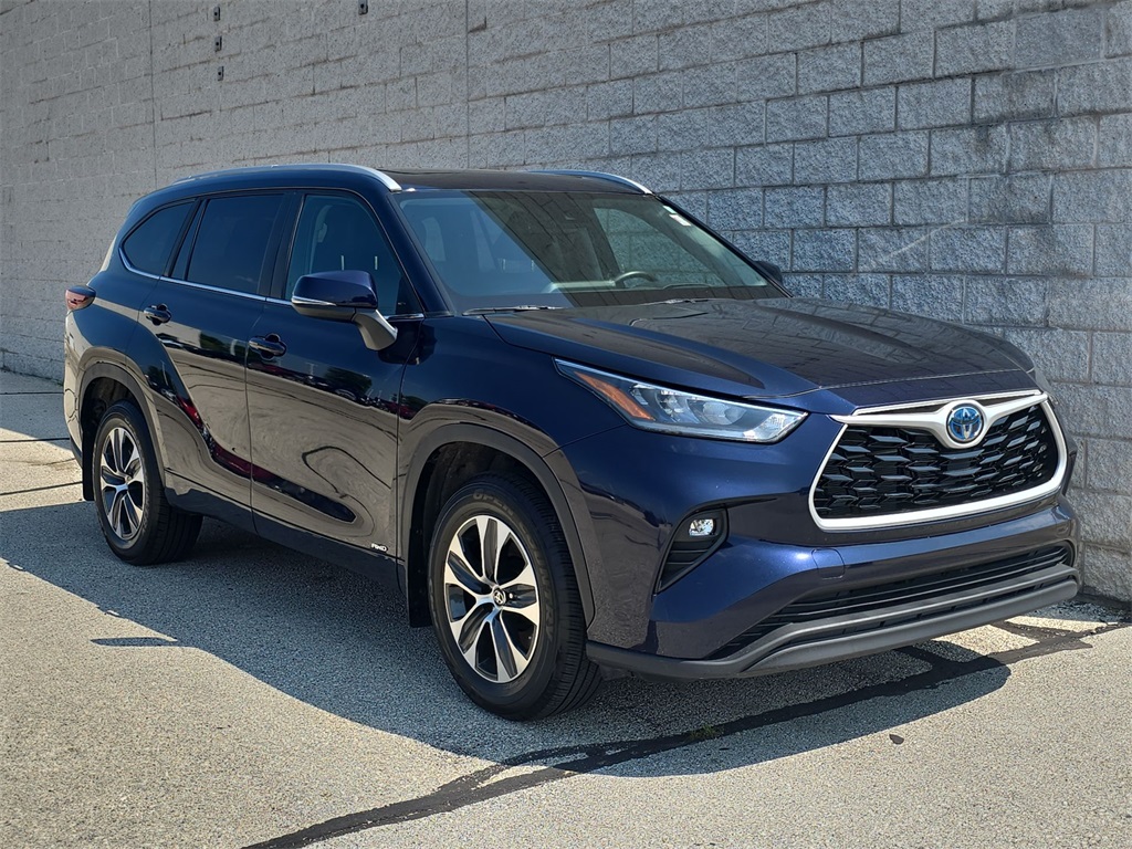2024 Toyota Highlander Hybrid XLE photo 13