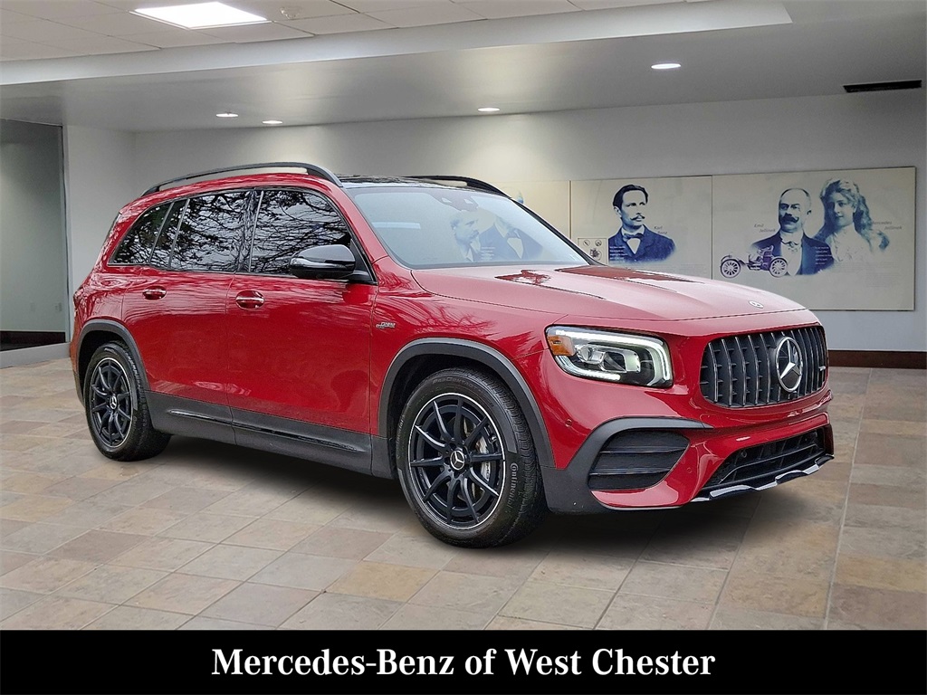 2021 Mercedes-Benz GLB AMG GLB35's photo