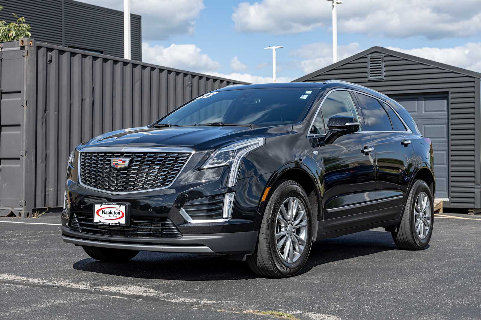 2023 Cadillac XT5 Premium Luxury photo 2