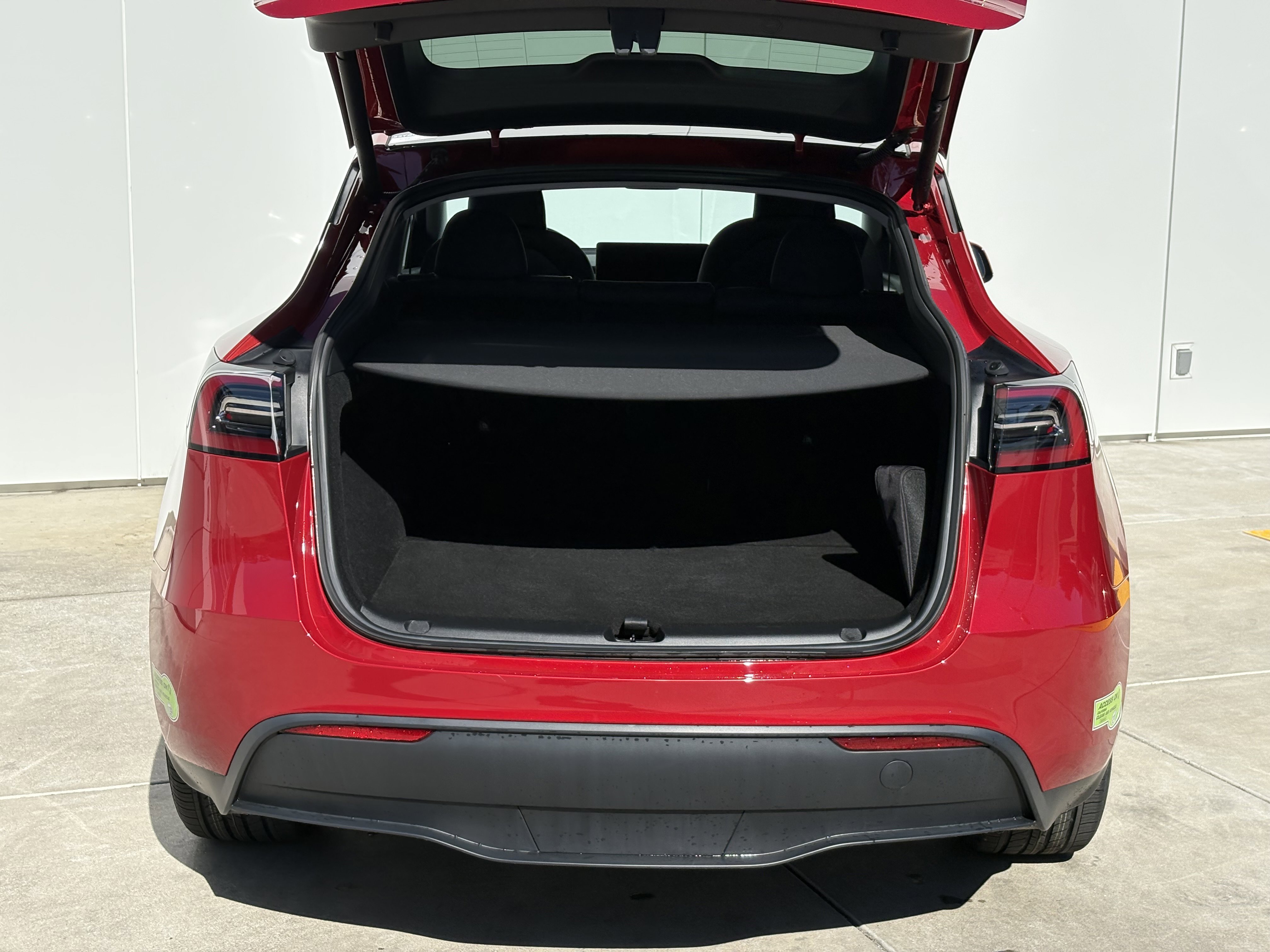 2023 Tesla Model Y Long Range photo 8