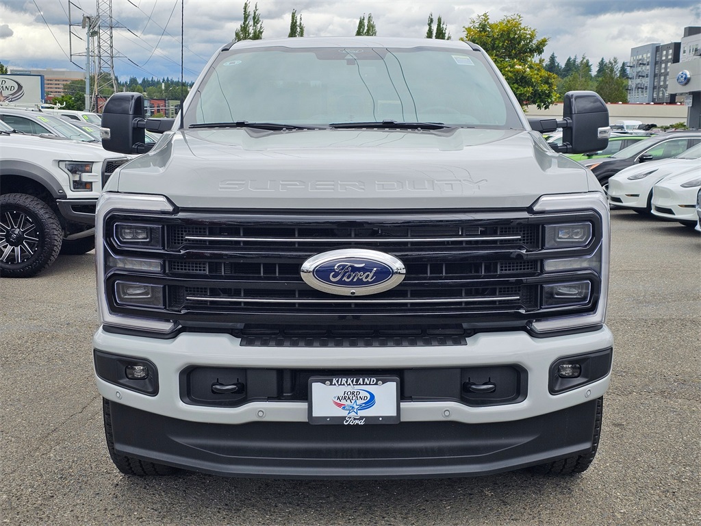 2025 Ford F-350 Platinum photo 2
