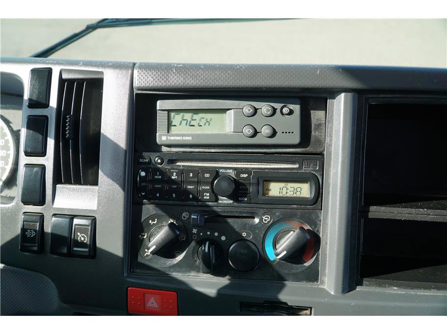 2014 Isuzu NQR/NRR photo 15