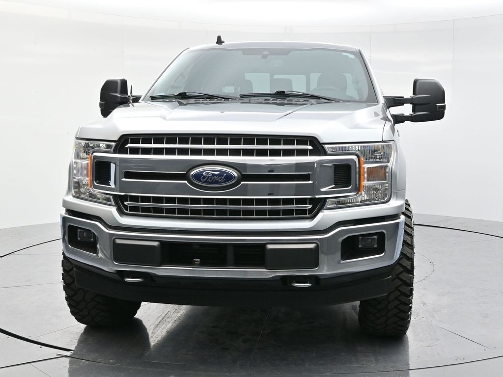 2020 Ford F-150 XLT photo 2