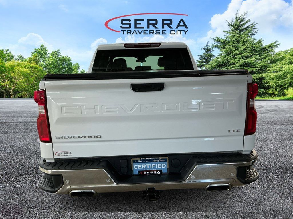 2022 Chevrolet Silverado 1500 LTZ photo 3