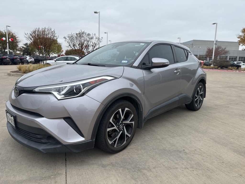 2018 Toyota C-HR XLE's photo