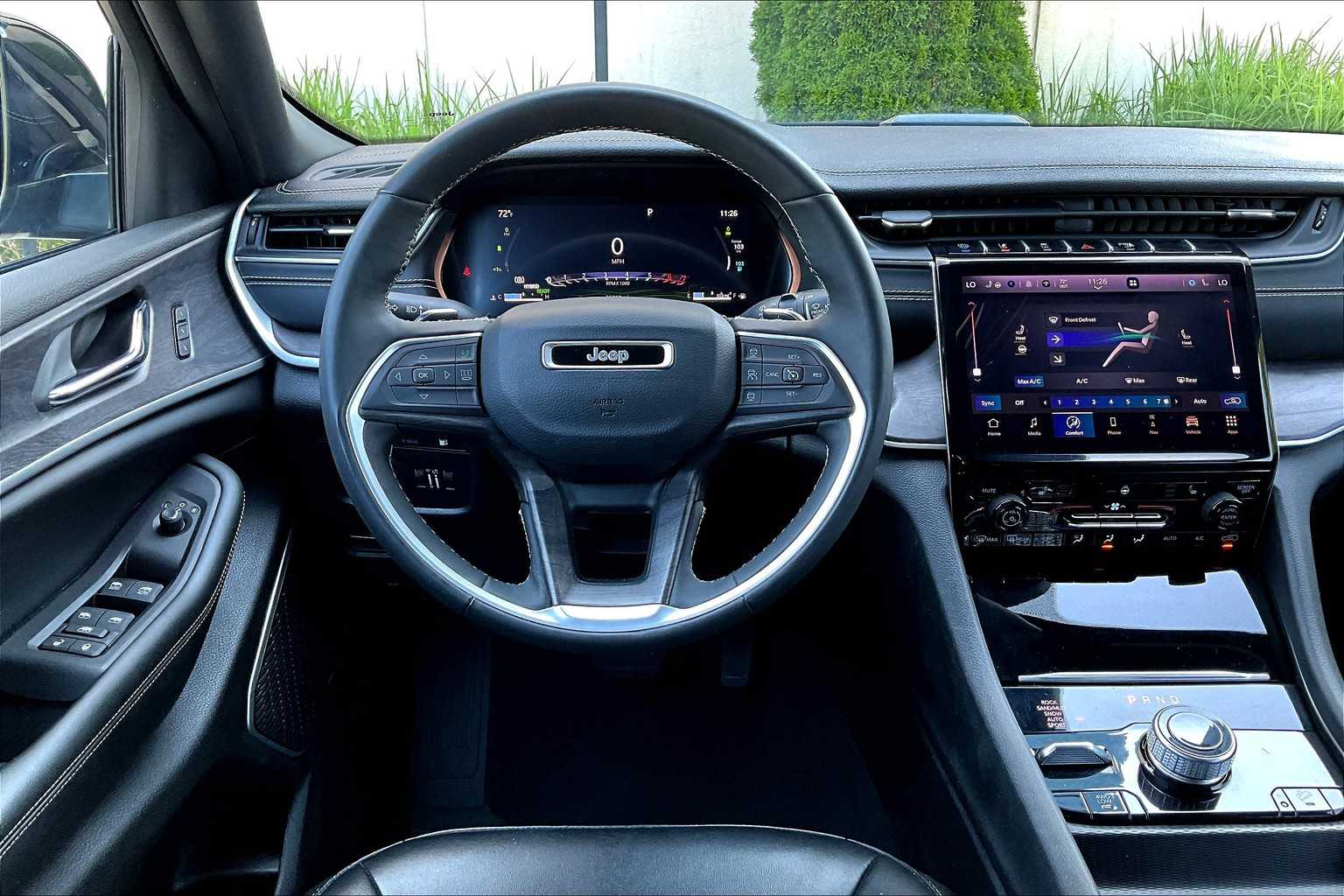 2024 Jeep Cherokee Limited 4xe photo 4