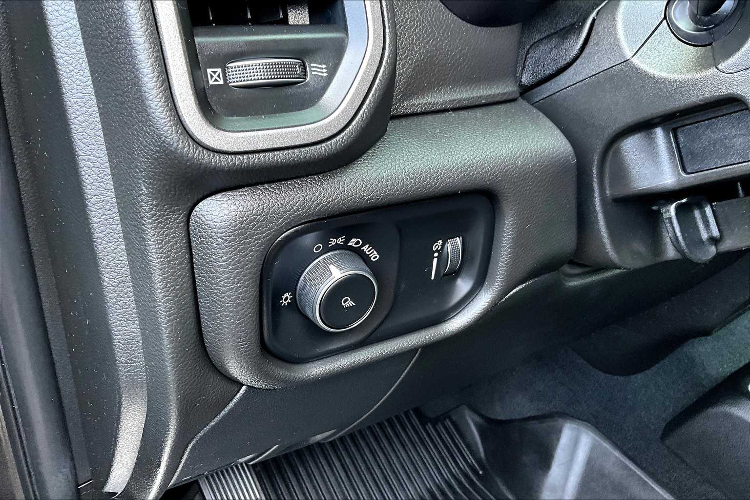 2022 Ram 2500 Tradesman photo 31
