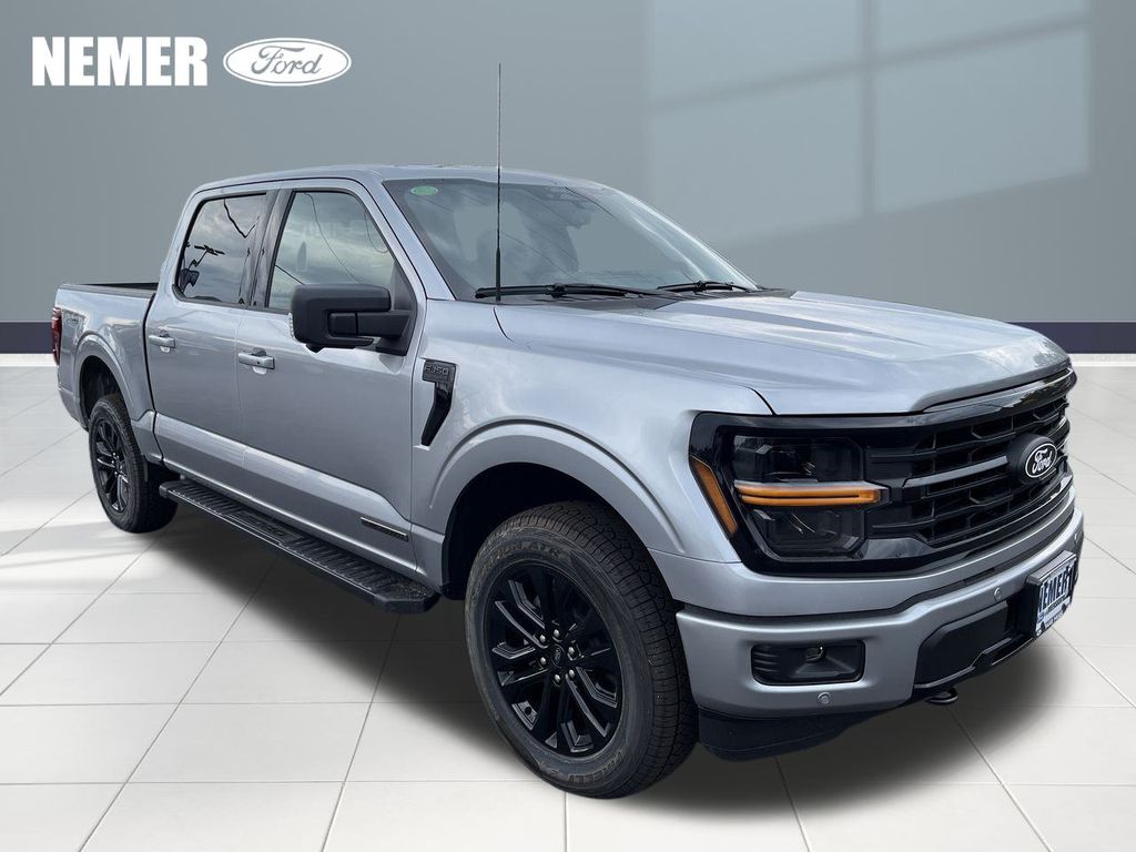 2025 Ford F-150 XLT's photo